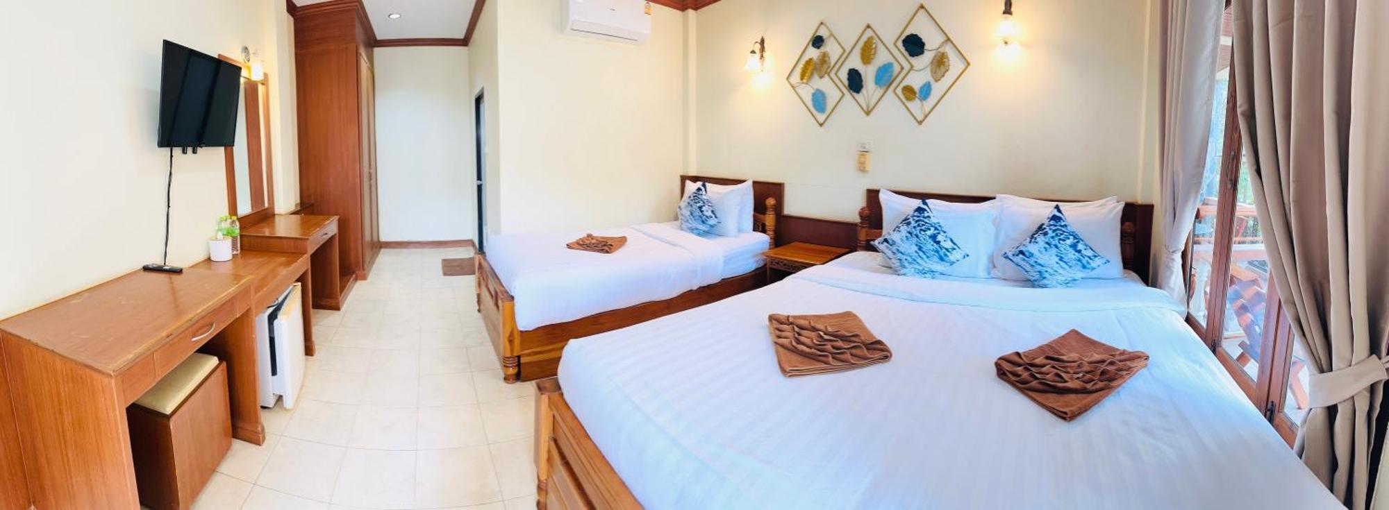 Family House Resort, Hatrin Kültér fotó