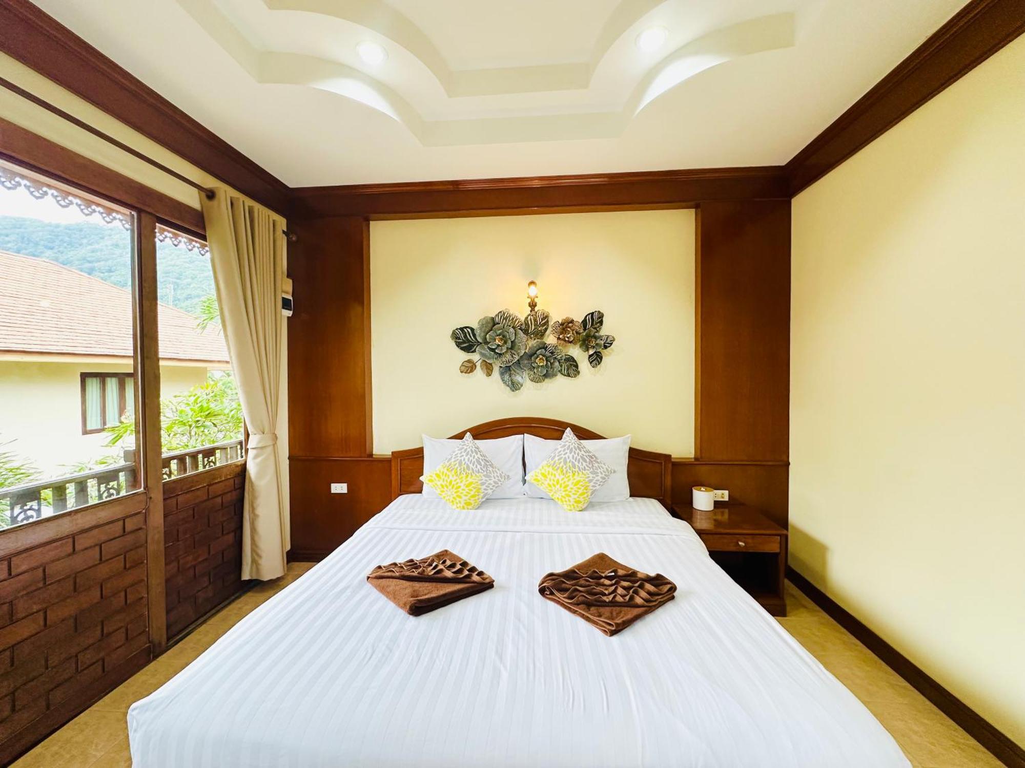 Family House Resort, Hatrin Kültér fotó