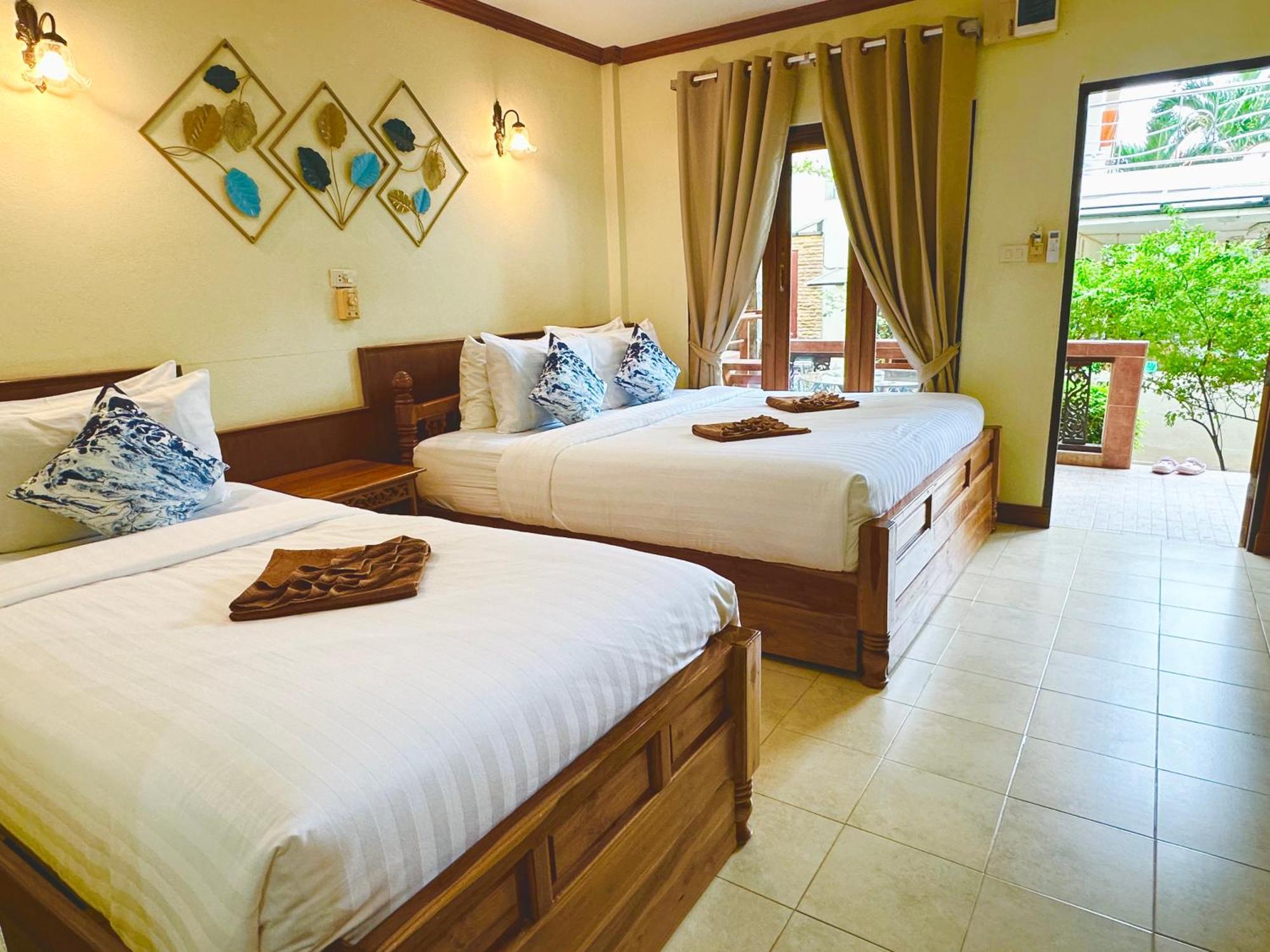 Family House Resort, Hatrin Kültér fotó